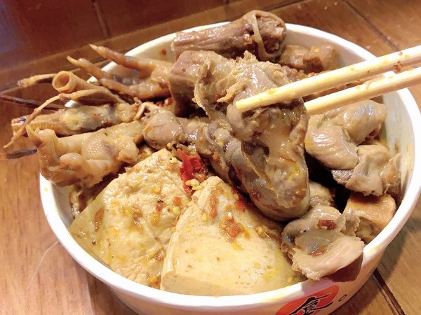 「逢甲夜市必吃2020」台中百年滷味老師傅秘方巷弄美食首選-蜀味天下醬香滷味直擊分享