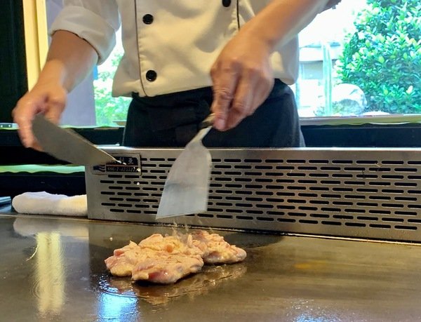 「松山區美食推薦」新鮮加拿大龍蝦海鮮肉品食材現做家庭聚會約會商務宴客首選-饗瘦創意鐵板燒直擊分享