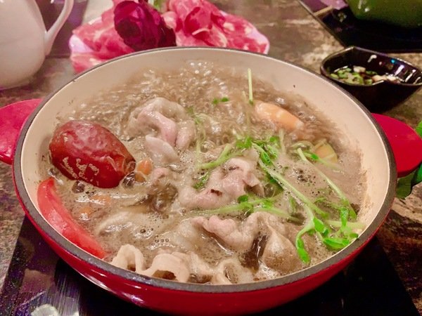 「台北民生社區美食」閨蜜情侶家庭聚會公司聚餐最佳安心健康美味網美餐廳首選-有機之星五星認證餐廳「喜園涮涮鍋民生浪漫店」直擊分享 「台北民生社區美食」閨蜜情侶家庭聚會公司聚餐最佳安心健康美味網美餐廳首選-有機之星五星認證餐廳「喜園涮涮鍋民生浪漫店」直擊分享
