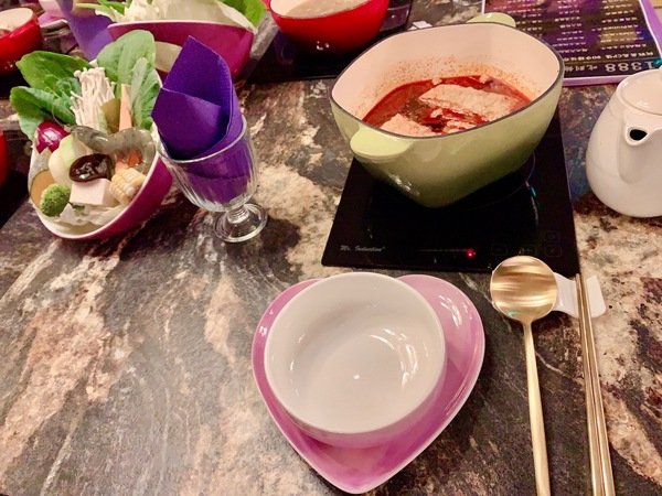「台北民生社區美食」閨蜜情侶家庭聚會公司聚餐最佳安心健康美味網美餐廳首選-有機之星五星認證餐廳「喜園涮涮鍋民生浪漫店」直擊分享 「台北民生社區美食」閨蜜情侶家庭聚會公司聚餐最佳安心健康美味網美餐廳首選-有機之星五星認證餐廳「喜園涮涮鍋民生浪漫店」直擊分享