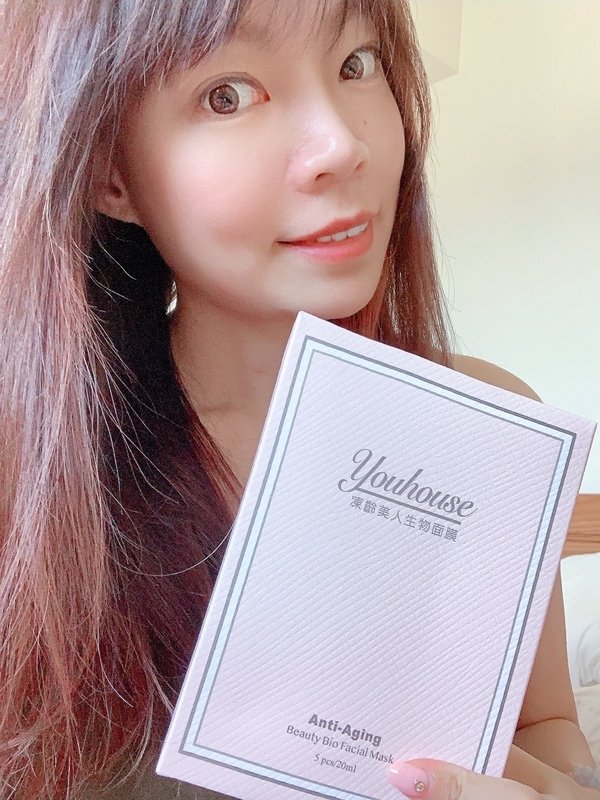 「保養」每日肌膚透亮煥白修護抗齡保養聖品-Youhouse花漾美人禮盒組美白保濕八件組開箱分享
