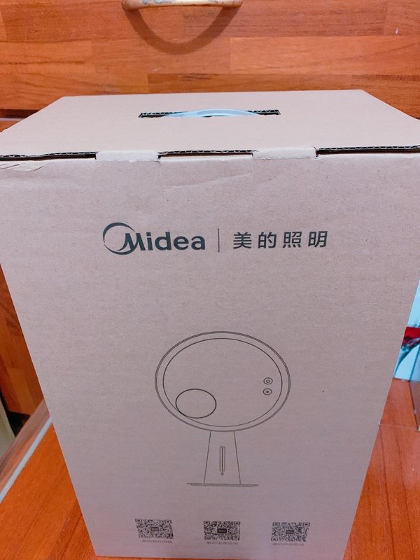 倪倪愛家電-網美必備美妝/居家Midea美的T02化妝鏡檯燈開箱體驗分享