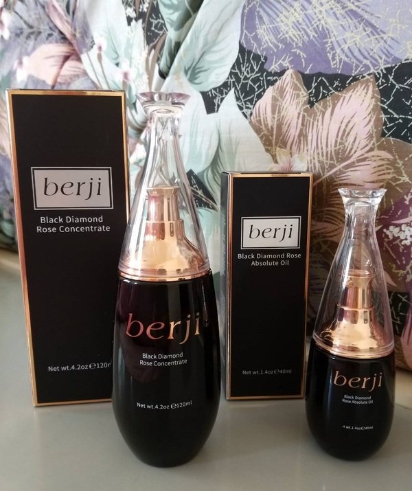 ♥berji 泊姿『黑鑽玫瑰奇肌微精露+黑鑽玫瑰奇肌精萃油』油保養奢華享受。肌膚透亮潤澤的關鍵!