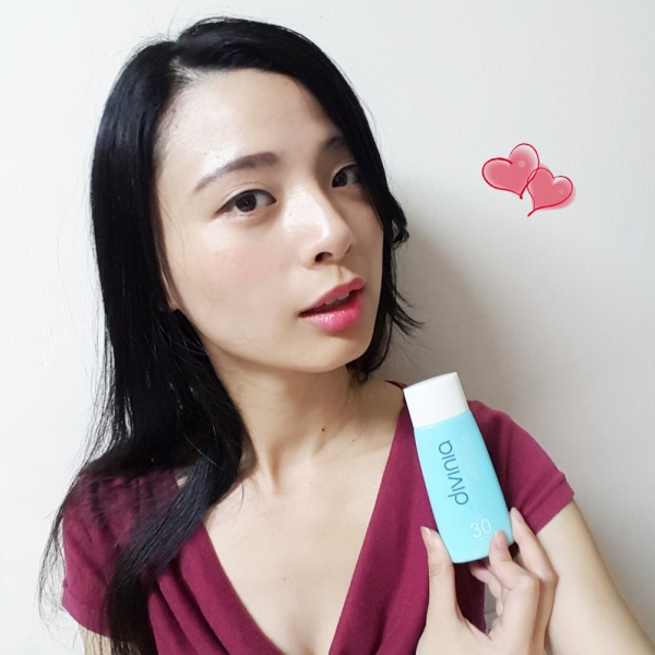 【防曬】蒂芬妮亞Divinia 零負擔輕透水防曬心得~清爽不油膩,便宜又好用,短時間外出適用~油性、中性肌膚適用