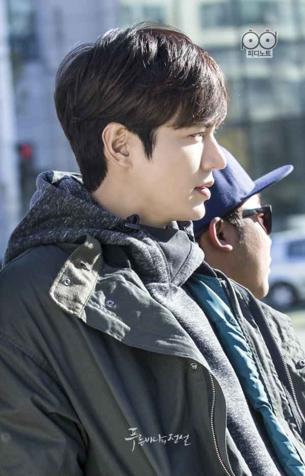 公开《蓝色海洋的传说》李敏镐剧中经典外套品牌