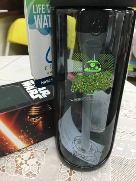 遲來的不專業開箱文 KOR Water STAR WARS星際大戰系列夜光水瓶650ML BB-8