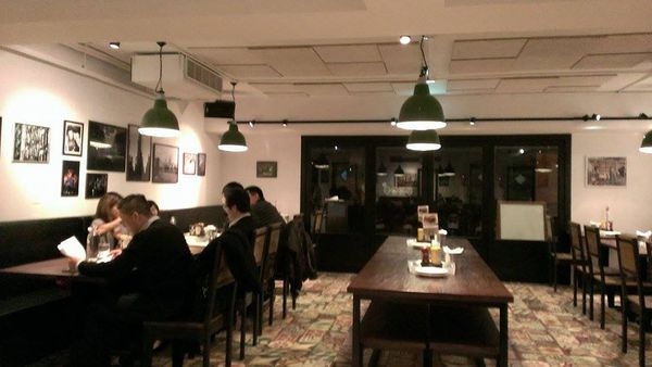 【台北大安】1Bite2Go Cafe&Deli 美式餐廳:悠閒美式早午餐