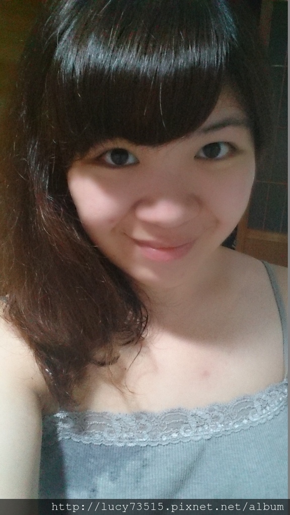 (頭髮)「LUX麗仕柔亮系列新升級~柔亮修護洗潤髮乳」讓頭髮光澤耀眼如鑽石