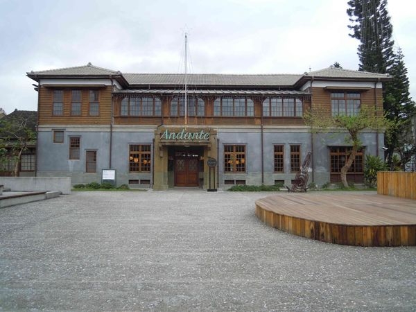 鴨子の花蓮遊記~花蓮文化創意產業園區❤超像台北華山1914文化創意產業園區的文創小天堂唷!來花蓮一定要來(◕‿◕)