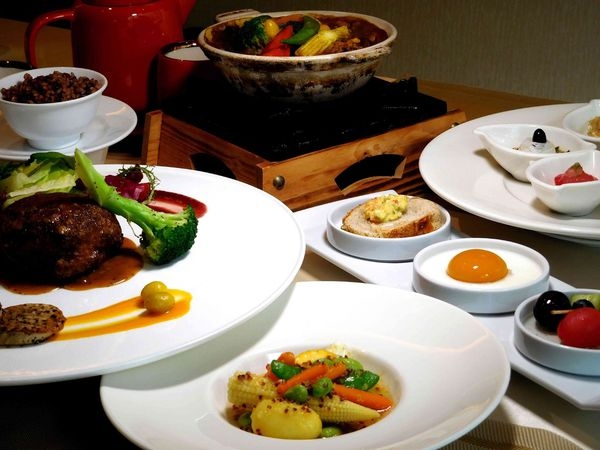 【台北松江南京美食】品盛悅素軒^^台北必吃之葷食人也大讚的蔬食料理!!家有吃素不用怕聚餐為難了^^這裡葷食人也吃得好開心!!