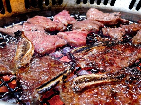【板橋燒烤吃到飽】久天日式炭燒,cp值最高的燒烤店,高級食材五盤回本食肉族快來喔!!內有菜單
