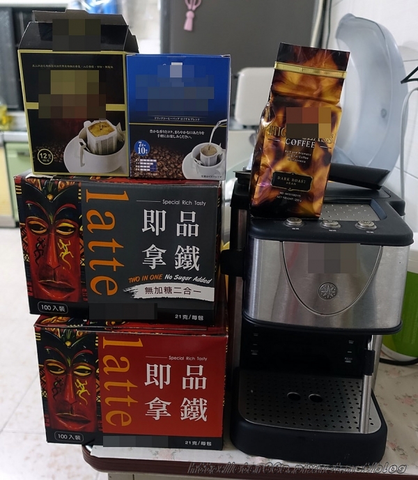 Nescafe雀巢咖啡/雀巢三合一冰咖啡/雀巢美式冰咖啡~我是咖啡控,夏天就是要冰涼才夠爽~(美食/體驗)
