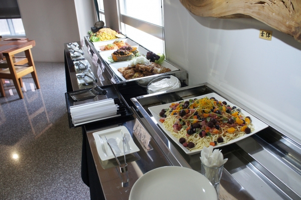 【台南蔬食餐廳】食蔬茶齋|聚餐大空間、客製化餐點,讓辦活動變得輕鬆簡單!