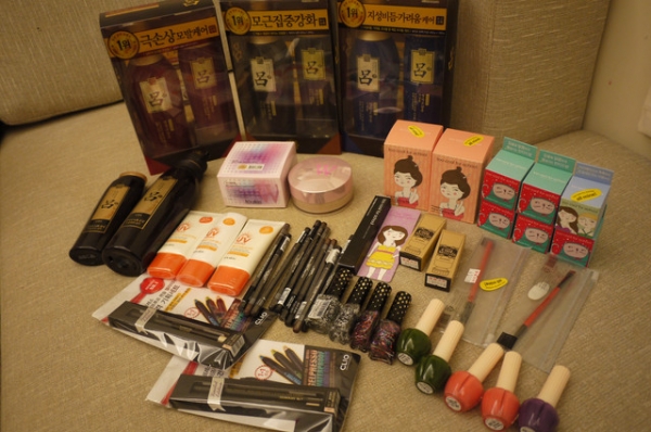 首爾 2012-2013戰利品 美妝 零食 雜物