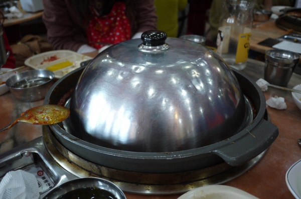 首爾 2012新村춘천집 닭갈비 막국수春川家辣炒雞排