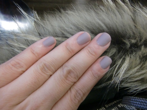 指甲要亮要霧2瓶搞定 O.P.I TOP COAT & essie - Matte About You