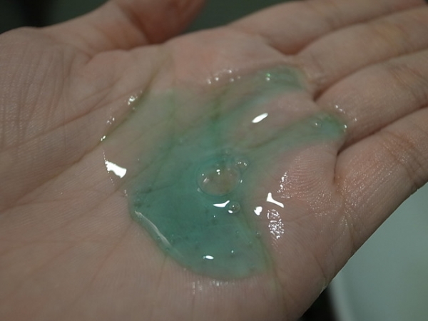 LUSH 7月新品 DIRTY沐浴露 有贈獎活動喔 :)