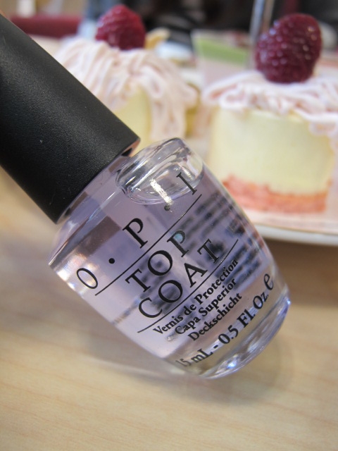 指甲要亮要霧2瓶搞定 O.P.I TOP COAT & essie - Matte About You