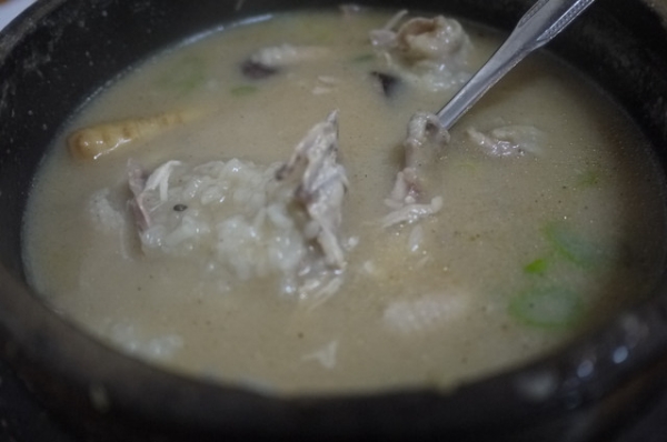 首爾 不可錯過的土俗村蔘雞湯