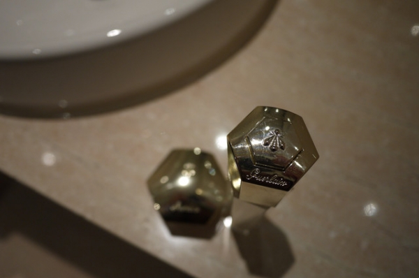 GUERLAIN嬌蘭 皇家蜂王乳拉提眼霜