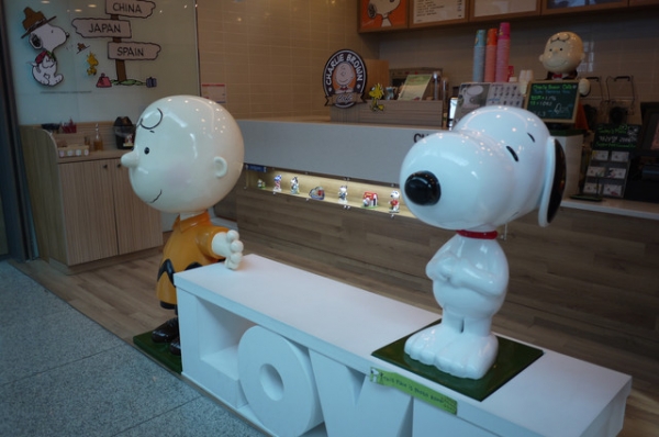 仁川機場 查理布朗咖啡CHARLIE BROWN CAFE