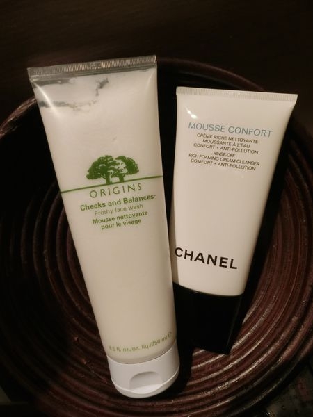最近熱愛中 ORIGINS品木宣言一蒟兩得潔面慕絲xCHANEL香奈兒深層保濕水潤潔膚乳x簡單保養淨荳潔顏慕斯