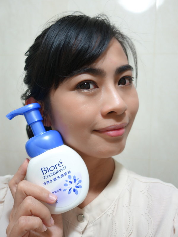水嫩肌養成的第一步,我用BIORE 淨爽水嫩洗顏慕絲