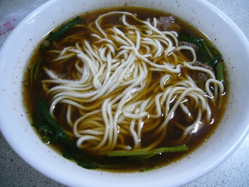 (台中)東海聞香牛肉麵