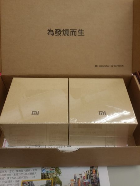 低階運動手環~小米手環$395 你買不買