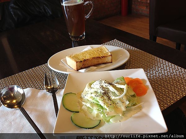 台中.159元腰受撐的阿根廷雞肉麵@布宜諾餐廳(+wifi)