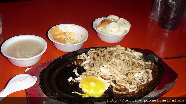 台中.60元附湯沙拉飲料鐵板麵@福科夜市510牛排