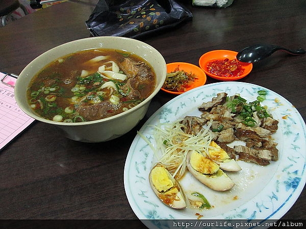 台北北投.肉味十足的紅燒牛肉家常麵@蕭家牛肉麵