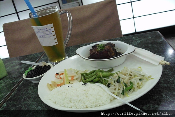 台中.入口即化東坡肉@新綠洲茶行公益店