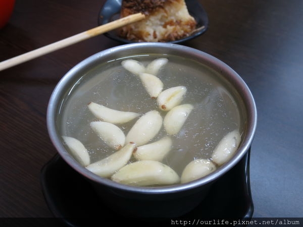 台中北屯.清甜爽口的蒜頭雞湯@胖媽媽大腸麵線