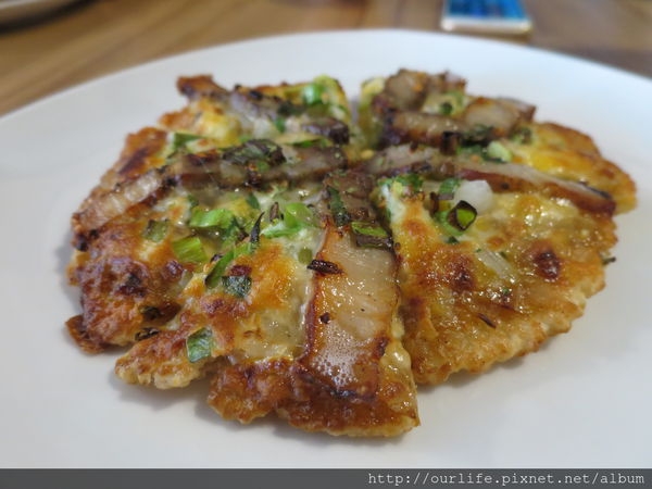 台中北區.順口的鹹豬肉米PIZZA@找路咖啡(+wifi)