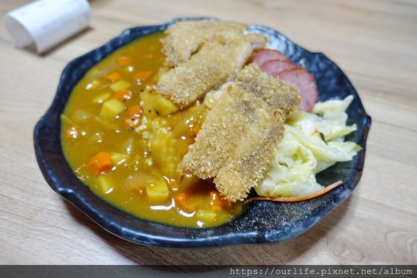 逢甲夜市.平價台式咖哩豬排飯@極職人咖哩