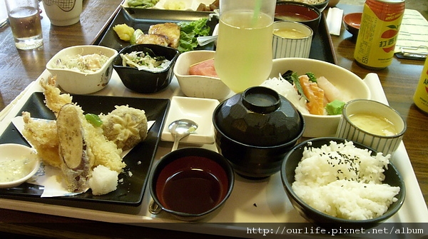 台中.正點炸蝦天婦羅+生魚片@水車日本料理