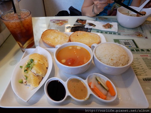 香港尖沙咀.飯香肉嫩好滿足的海南雞飯@翠華茶餐廳