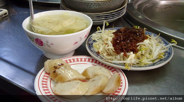 台中.麻醬乾麵鮮筍湯@第二市場阿嬤ㄟ店