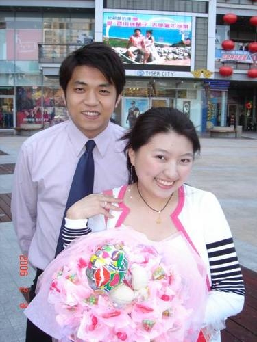 古意泡菜最浪漫大膽的求婚~恭喜泡菜與瑋瑋