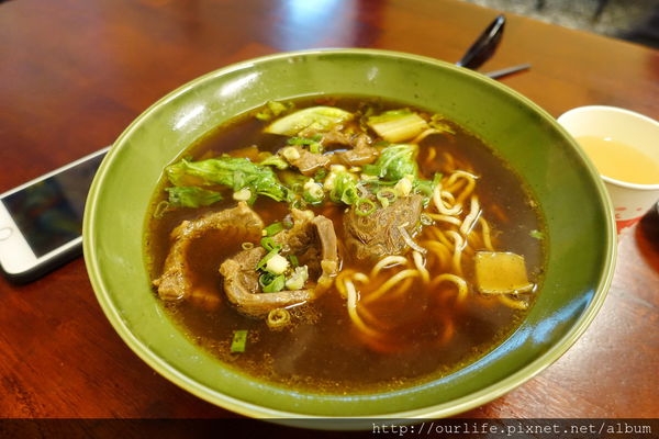 台中北屯.眷村口味的肉味滿滿牛肉麵@海光四村牛肉麵