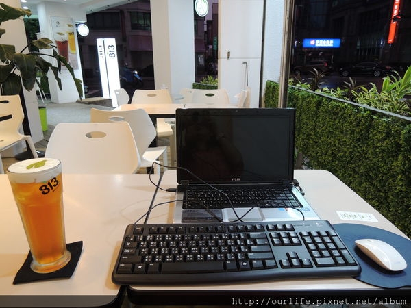 台中.適合聊天用筆電的茶館@813奶緹茶館民權店(+wifi)