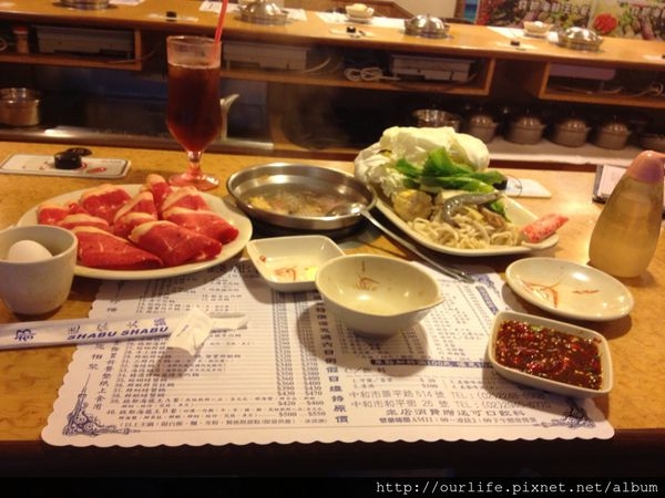 新北中和.物超所值的牛肉涮涮鍋@錢都小火鍋景平店