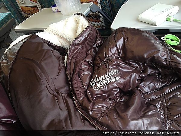 港仔敗家中台灣 暖和的羽絨衣 Bobson 吃喝玩樂 Fifi的小確幸部落格 Fashionguide 華人時尚專業評鑑