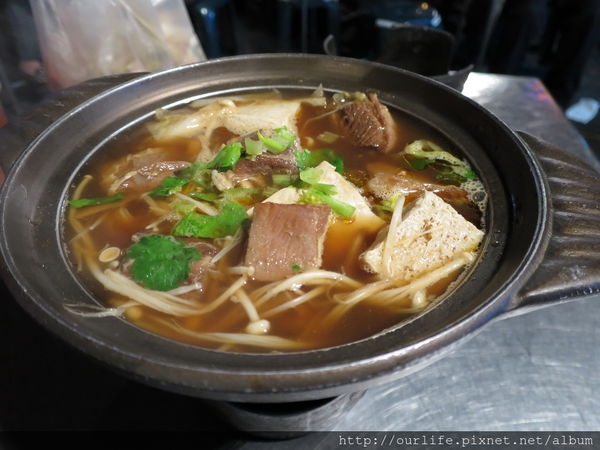 東山夜市.120元經濟實惠的羊肉爐@強記羊肉爐