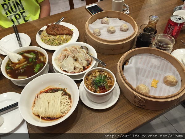 台中.粒粒分明又鹹香的排骨蛋炒飯@鼎泰豐台中遠百店