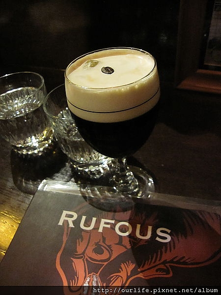 力薦*台北.正點又銷魂的irish coffee@Rufous Coffee(+wifi)