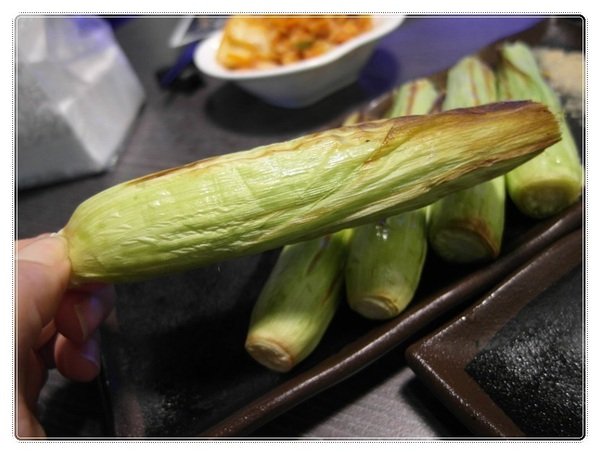 (新北市板橋美食-江子翠捷運站) 9% 酒趴旋轉串燒bar~消費打卡享10元銅板價照燒醬特製飯