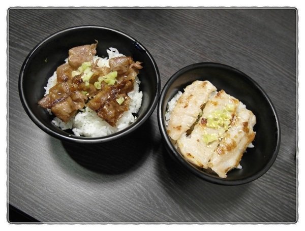 (新北市板橋美食-江子翠捷運站) 9% 酒趴旋轉串燒bar~消費打卡享10元銅板價照燒醬特製飯