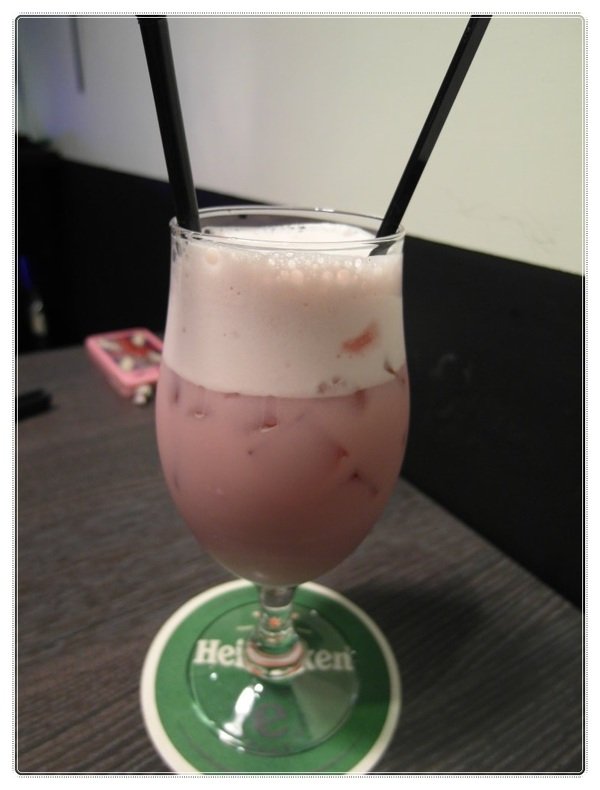 (新北市板橋美食-江子翠捷運站) 9% 酒趴旋轉串燒bar~消費打卡享10元銅板價照燒醬特製飯